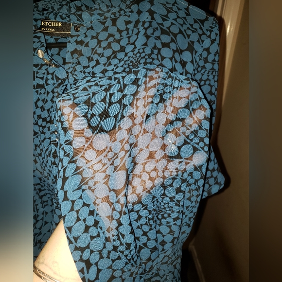 Spring blouse - Picture 4 of 11